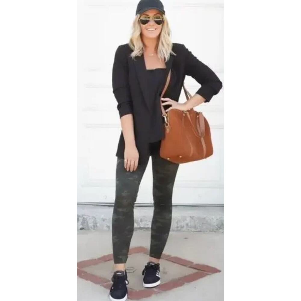 Spanx Leggings Womens XL Black Camo Look At Me Now Shaping Support Seamless Frnt - Picture 11 of 11